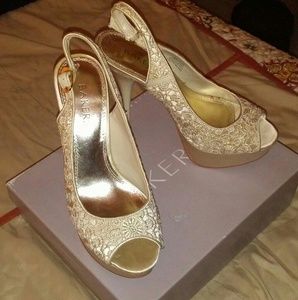Baker Kaci gold lace heels